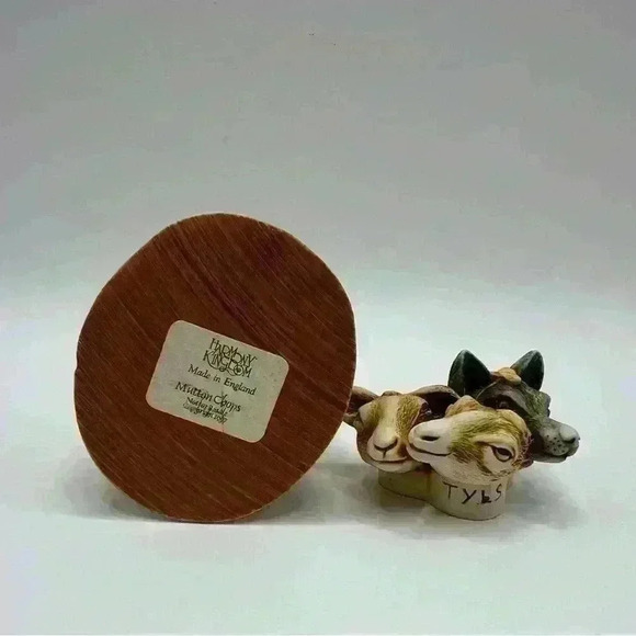 Mint Harmony Kingdom “Mutton Chops” Collectible Trinket Box Crushed Marble - Picture 7 of 9